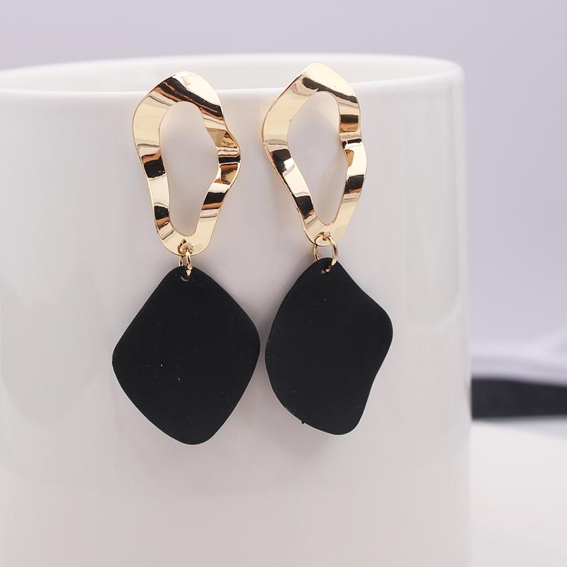 Geometric-shaped drop earrings